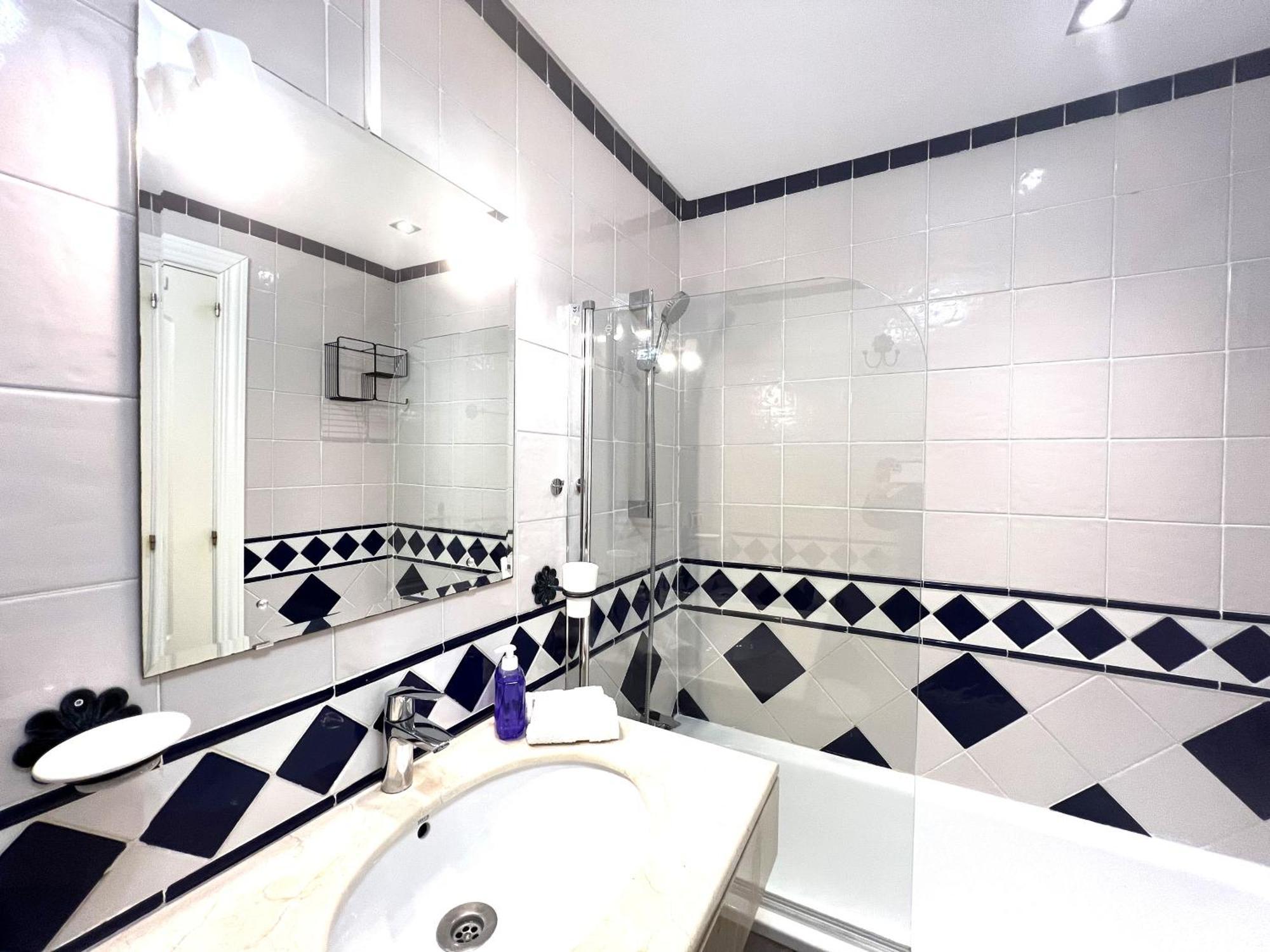 Stylish Townhouse In Beachfront Complex Marbella Zewnętrze zdjęcie