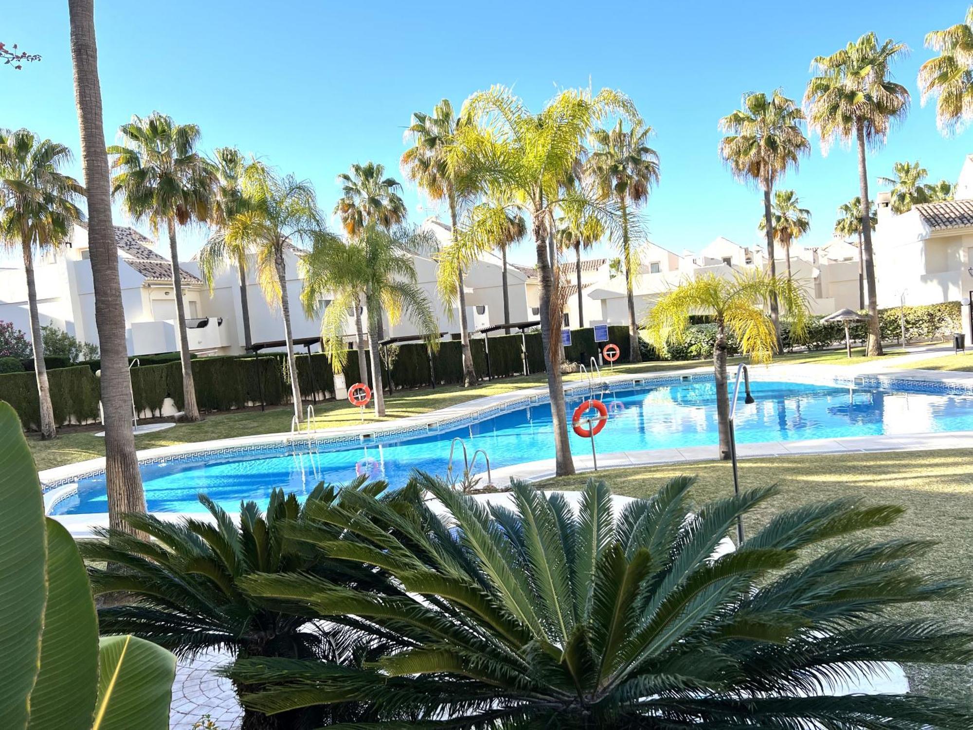 Stylish Townhouse In Beachfront Complex Marbella Zewnętrze zdjęcie
