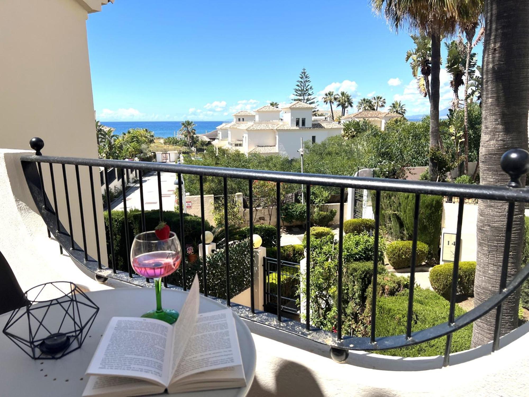 Stylish Townhouse In Beachfront Complex Marbella Zewnętrze zdjęcie